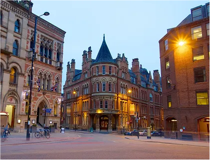 manchester_umrah