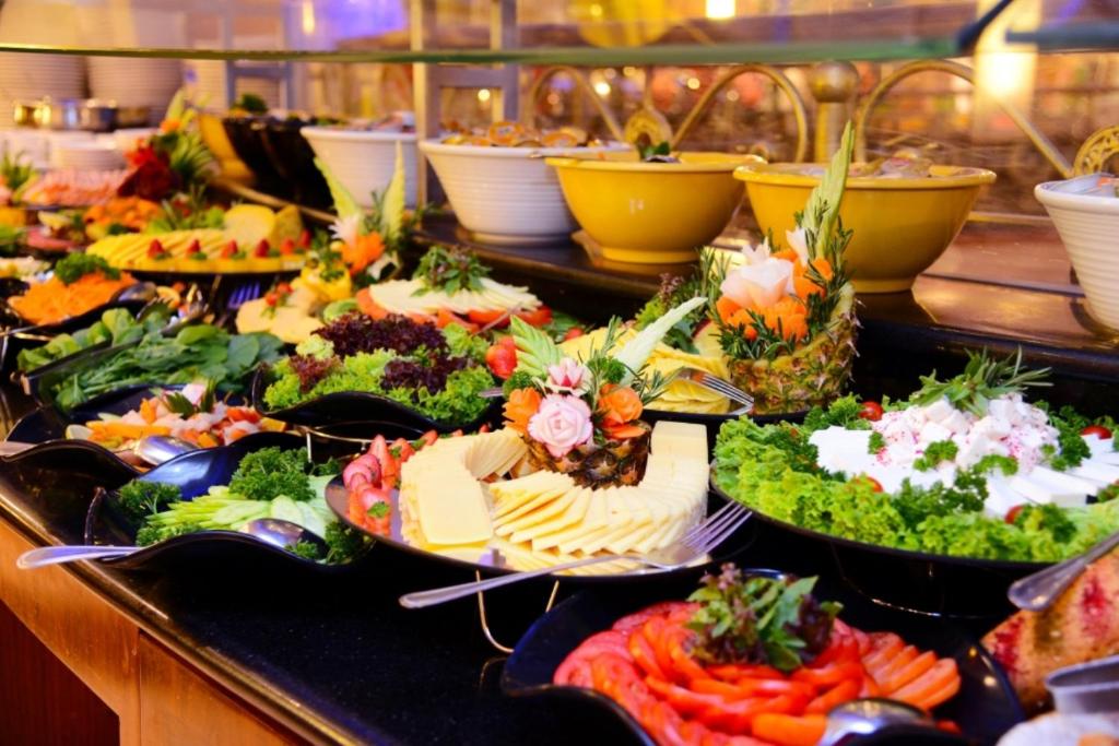 Leader Al Muna Kareem