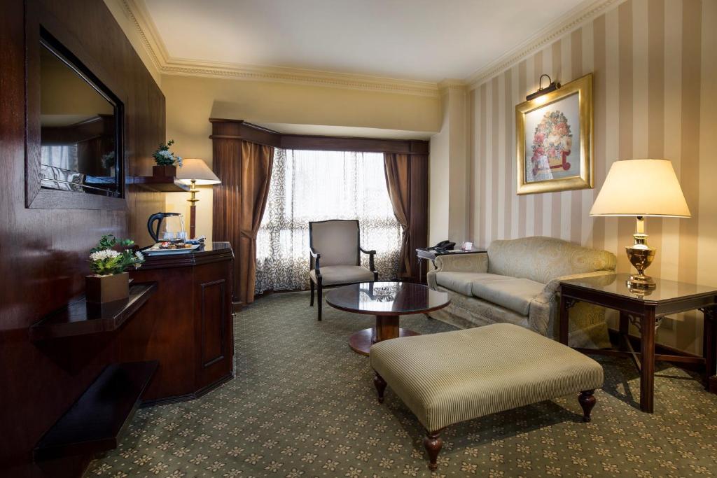 Pyramisa Suites Hotel