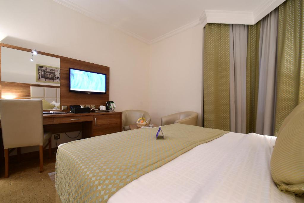 Emaar Al Maktan Hotel