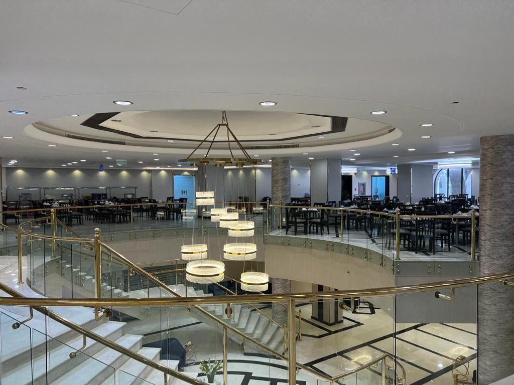 Al Ansar Golden Tulip Hotel
