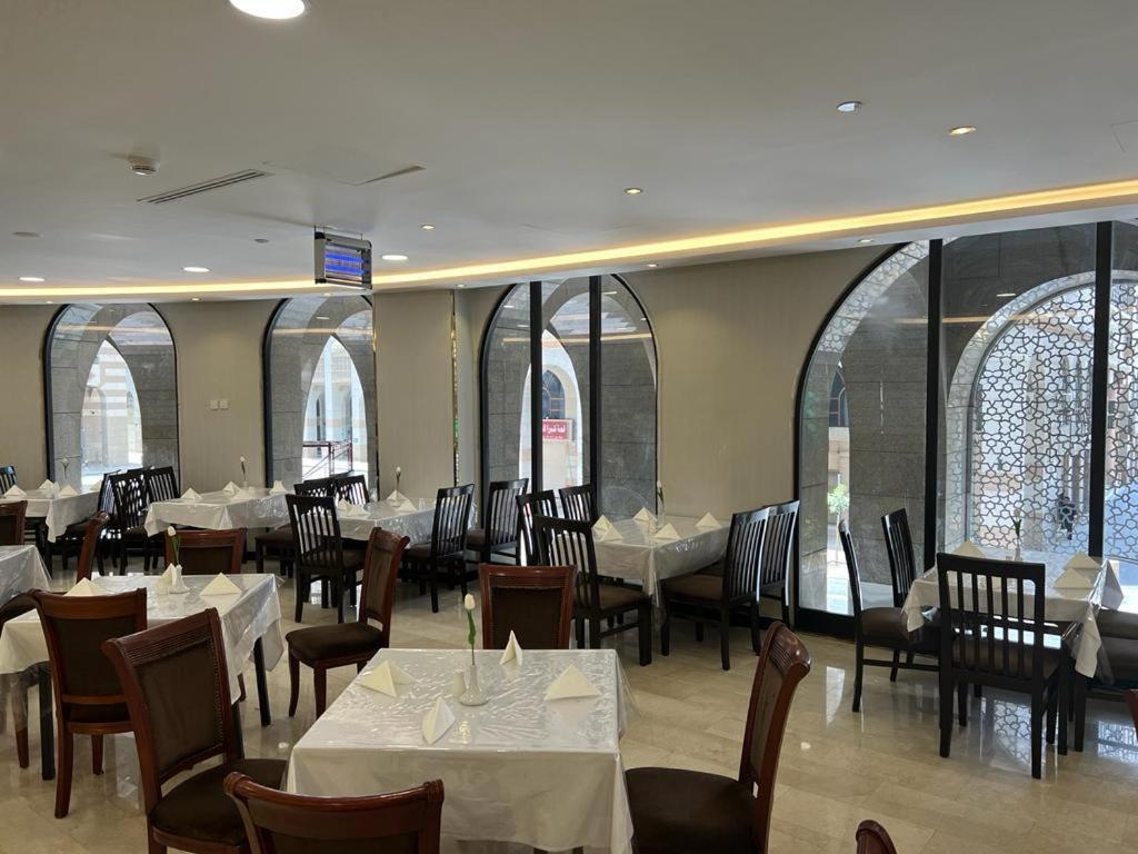 Al Ansar Golden Tulip Hotel