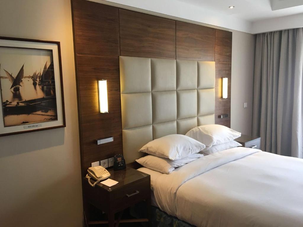 Hilton Pyramids Golf Hotel