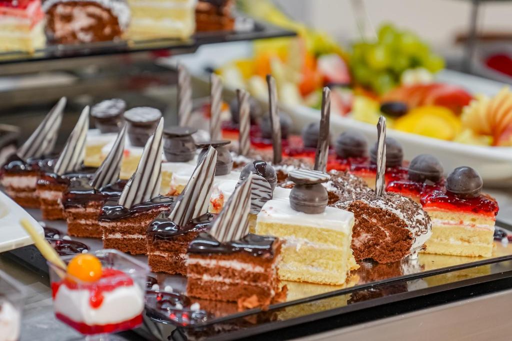 Emaar Al Manar Hotel