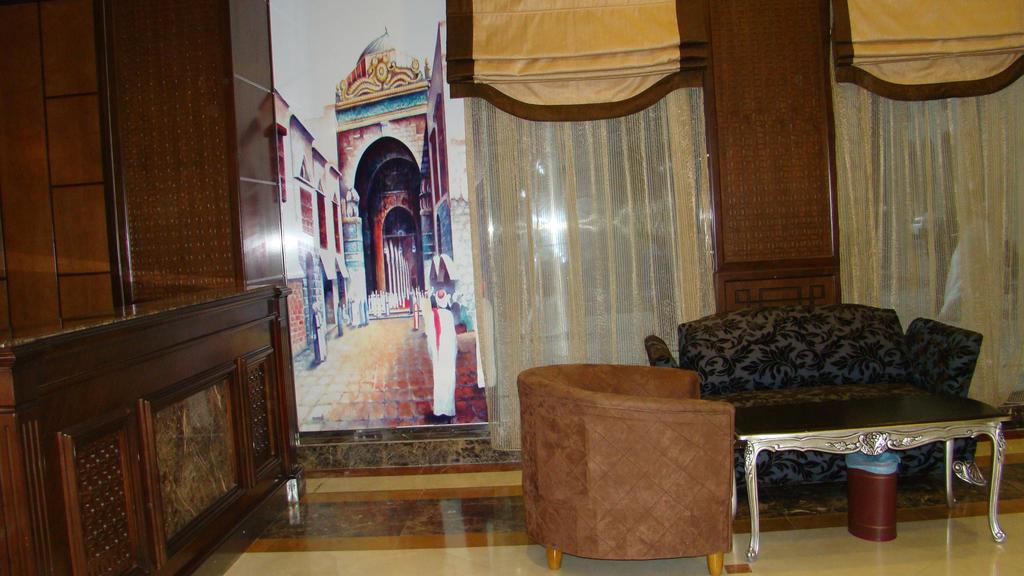 Zowar International Hotel